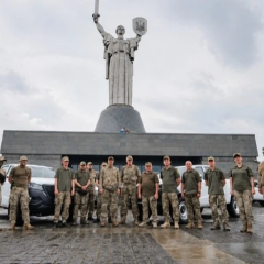 13 пикапов от Метинвест для военных