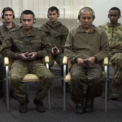 Военный глобус с флагами 48 стран