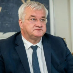 Карта США и Украины с флагами