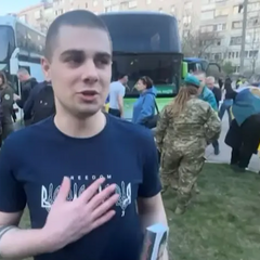 Морской пехотинец, счастливый из плена