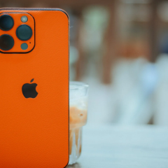 iPhone 17 in the hands of T-Mobile customer