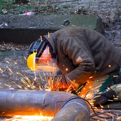 Працівники відновлюють теплопостачання у Кривому Розі