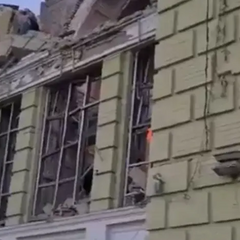 Ракеты и беспилотники во время военной атаки