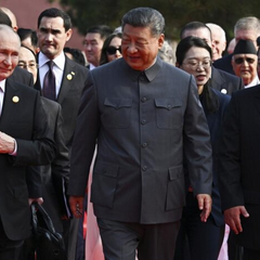 На військовому параді з Путіним та Кім Чен Ином