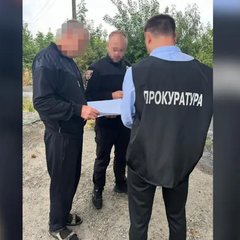 Посадовців, що втручаються у незаконну вирубку