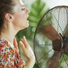 Термометр показує +33°C