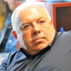 Обшуки у Піскуну: ДБР діє в Франції
