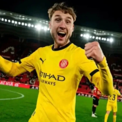 Vanat scores a goal for Girona