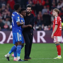 Vinicius Junior scores against Benfica