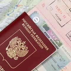 Німеччина вимагає посилити обмеження на видачу віз росіянам