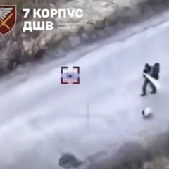 Обстріл дроном з білим прапором