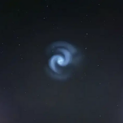 Спіраль на небі над Європою