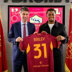 Довбик подписал контракт с ямайским футболистом