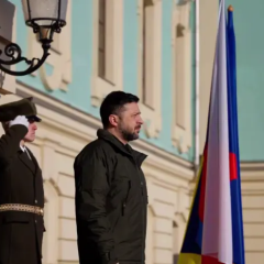 Зеленський про ППО: частини системи без ракет