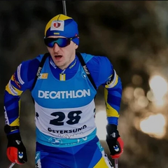Украинские биатлонисты на финише чемпионата мира по биатлону 2025