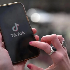 Зображення заборони TikTok в Албанії