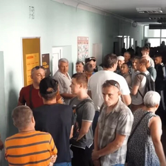 Польща викличе понад 200 тисяч громадян на ВЛК