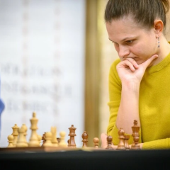 Anna Muzychuk defeats Zhu Chen