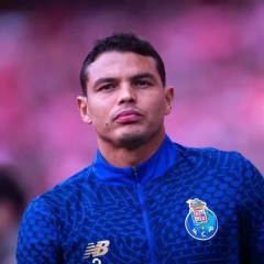Thiago Silva sets age record in Europa League debut at 41