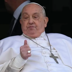 Папа Римський на публічній події після госпіталізації, згадує Україну