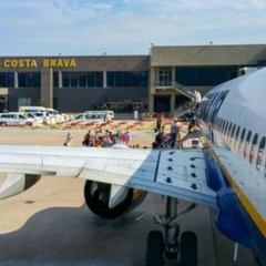 Чекаємо на туристів в іспанських аеропортах