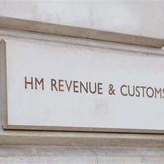 Штучний інтелект проти податкових шахраїв