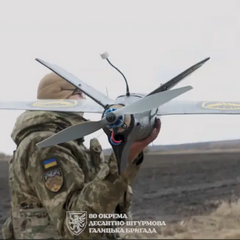 Украинские бойцы с использованием нестандартных инженерных решений