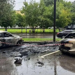 Авто директора підприємства загорілось у Москві