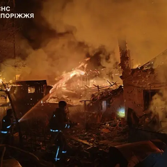 Пожары в результате ракетного удара в Запорожье