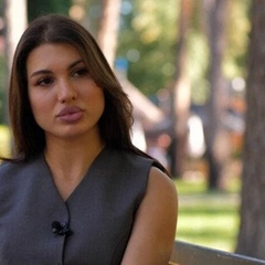 Дівчина на Донеччині жила з тілом сестри