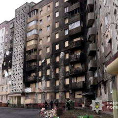 Doctors are providing assistance to the victims