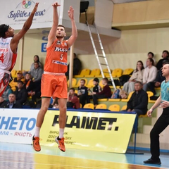 Баскетболіст з команди «Черкаські Мавпи»