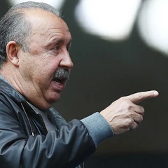 Екстренер Динамо російський футбол 2026