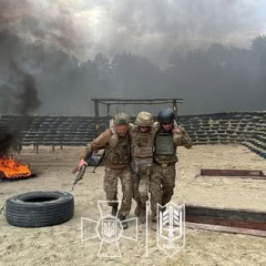Тренировка боевых медиков взрывы пожары