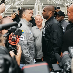 Усик зробив ставку на $500 тисяч