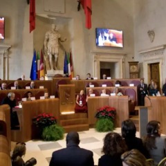 Нобелівські лауреати вимагають звільнення політвʼязнів