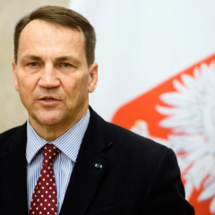 Radoslaw Sikorski calls to intercept Russian rockets in Ukrainian sky