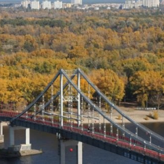 Погода: дощі, вітер, тепла осінь