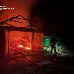 Пожар в Славянске: разрушенные здания, раненые