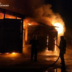 Масштабная пожар Враг ударил Запорожье (фото)