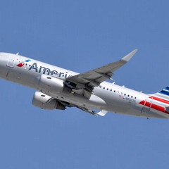 Пилотов American Airlines отстранили за празднование убийства Чарли Кирка