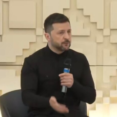 Зеленський: Росія наступає на всіх фронтах