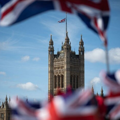 Великобританія знімає мито на 90 товарів