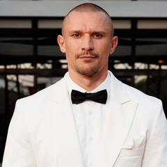 Тарас Цимбалюк виїжджає за кордон