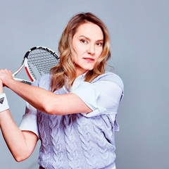 Петрова на фото на сайті