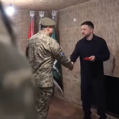 Зеленський на передовій попри фейкову перемир'я РФ