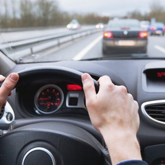 Обмеження віку водіїв в Україні