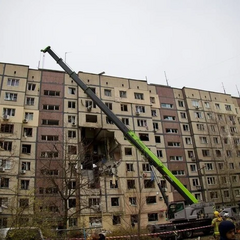 Фото пошкодженого будинку внаслідок атаки