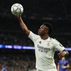 Vinicius Junior wins in 7th round