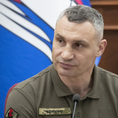 Кличко критикует власть за блокировку средств